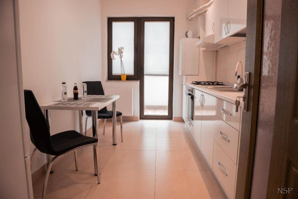 Apartament Zona Coresi Mall 布拉索夫 外观 照片